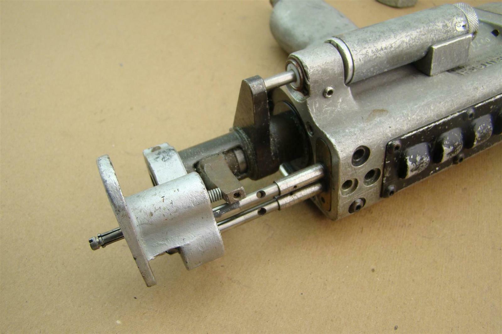 Deutsch Spacematic Pneumatic Automatic Drill/Countersink Machine