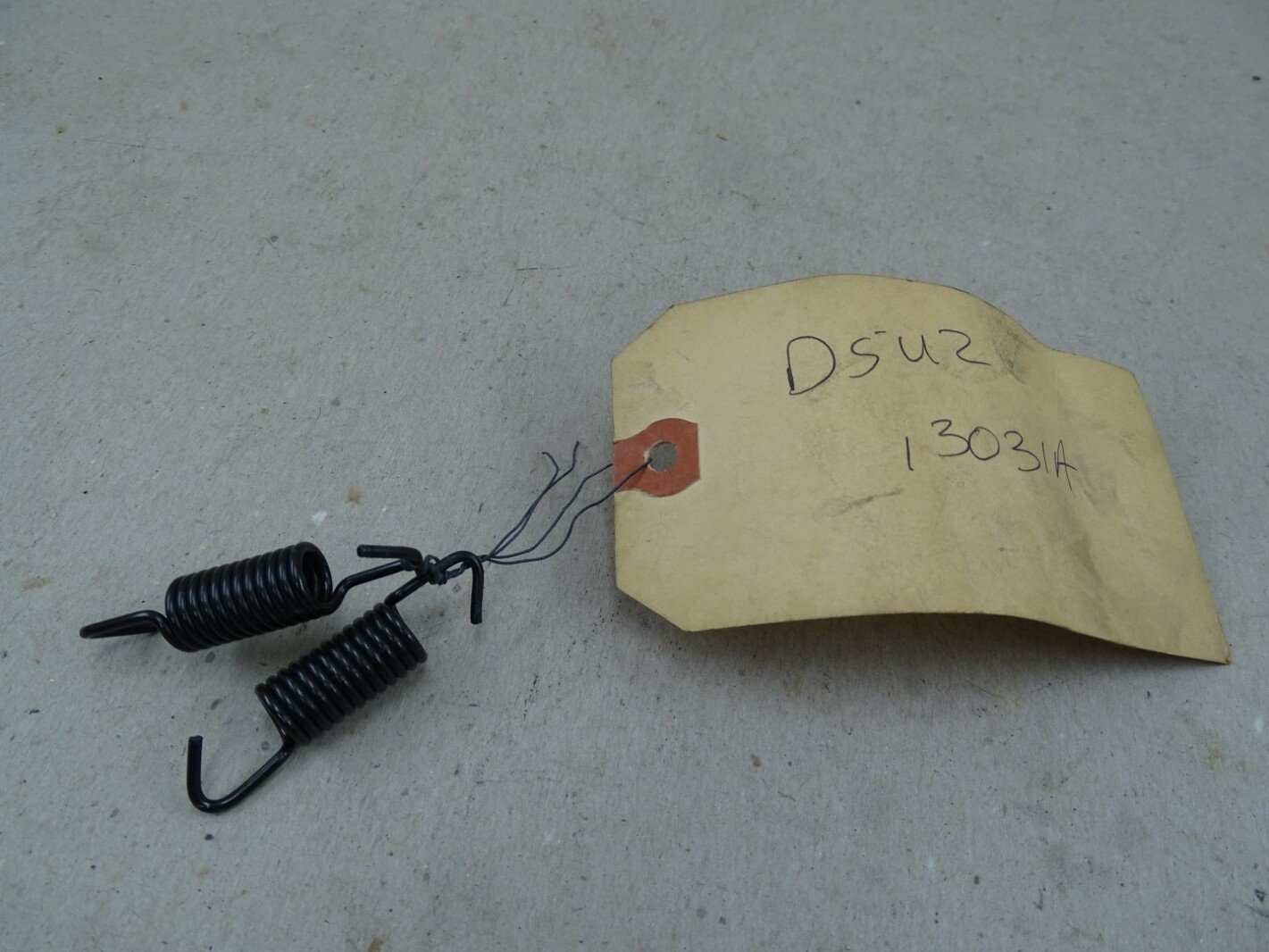 Ford Headlight Adjuster Springs , D5UZ13031A Joseph Fazzio, Incorporated