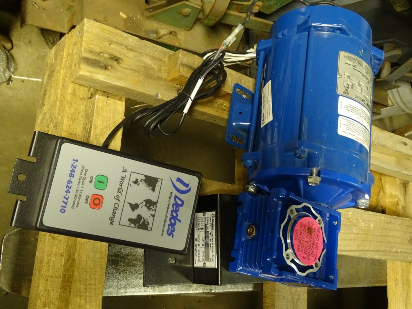 Dedoes Ind. Alliance Paint Mixer w/ Controller 1/2hp 6.8FLA