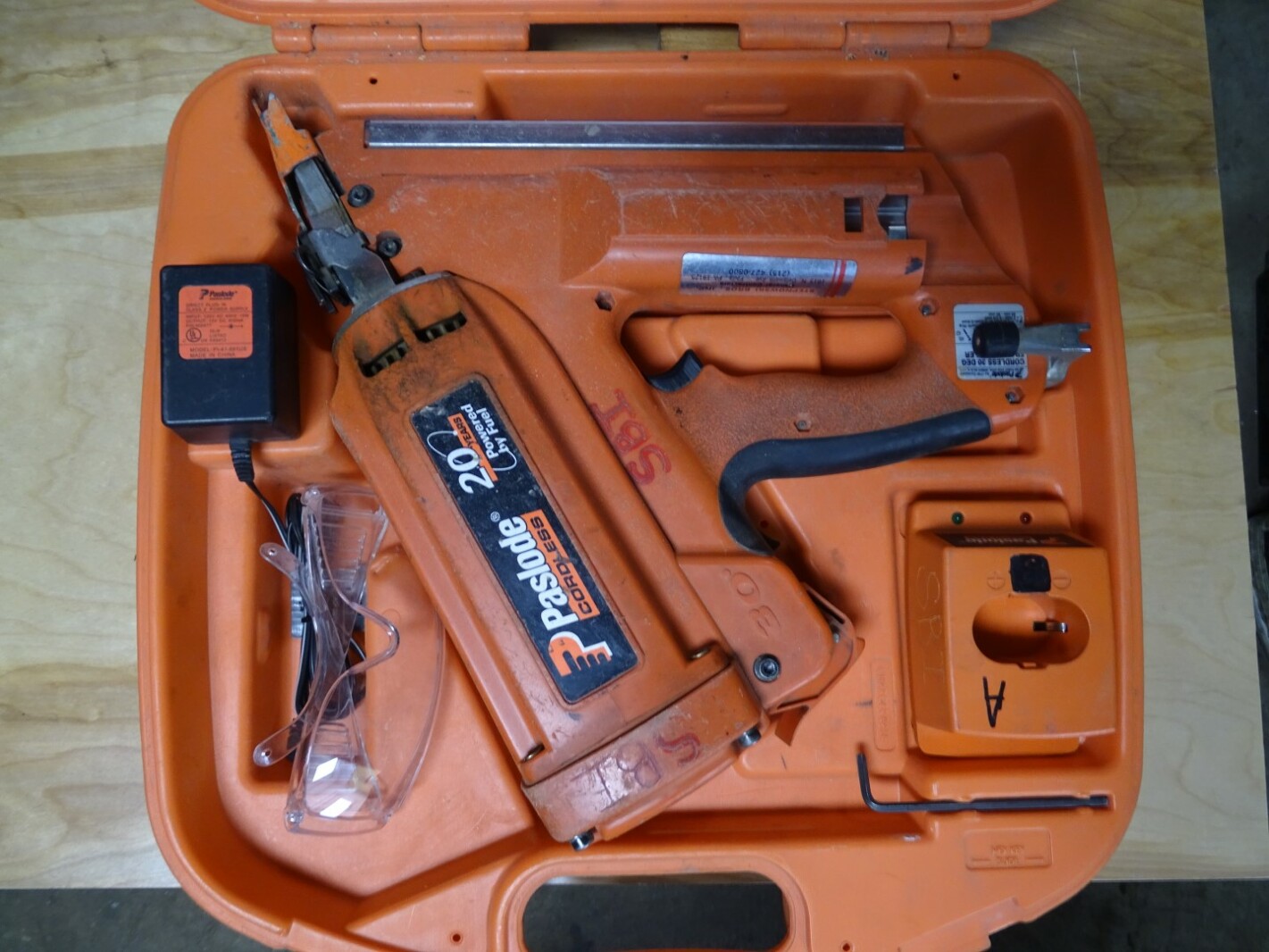 Paslode Cordless 30deg Framing Nailer *no battery*, 900430