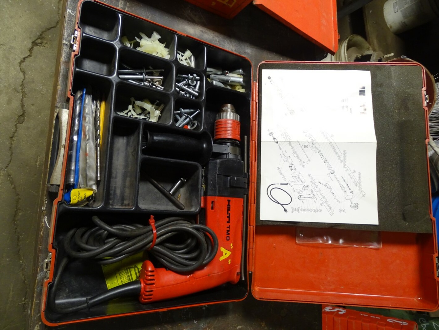 Hilti Corded Hammer Drill w/ Case & Accessories 115Vac 4A, TM 8