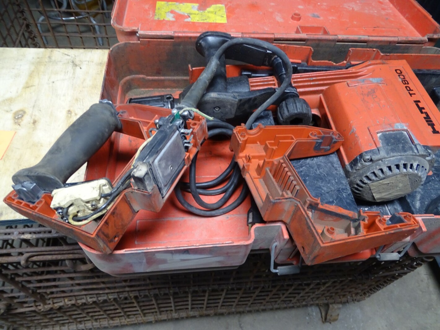Hilti Concrete Demolition Hammer *For Parts/Incomplete*, TP800 | eBay