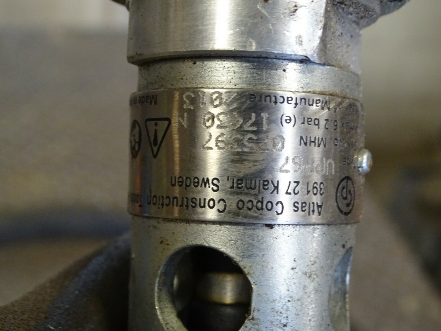 Atlas Copco Pneumatic Concrete Vibrator Poker 8 Feet Long, UPP67