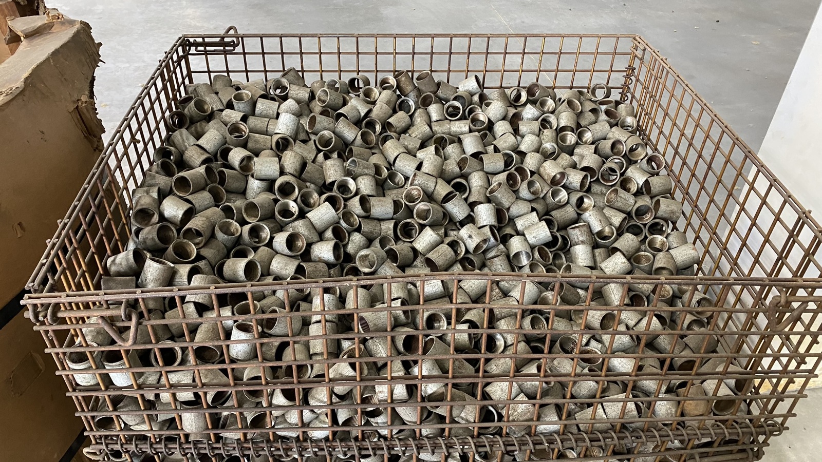 (72) 1-1/4  IN. NPT,  1.250