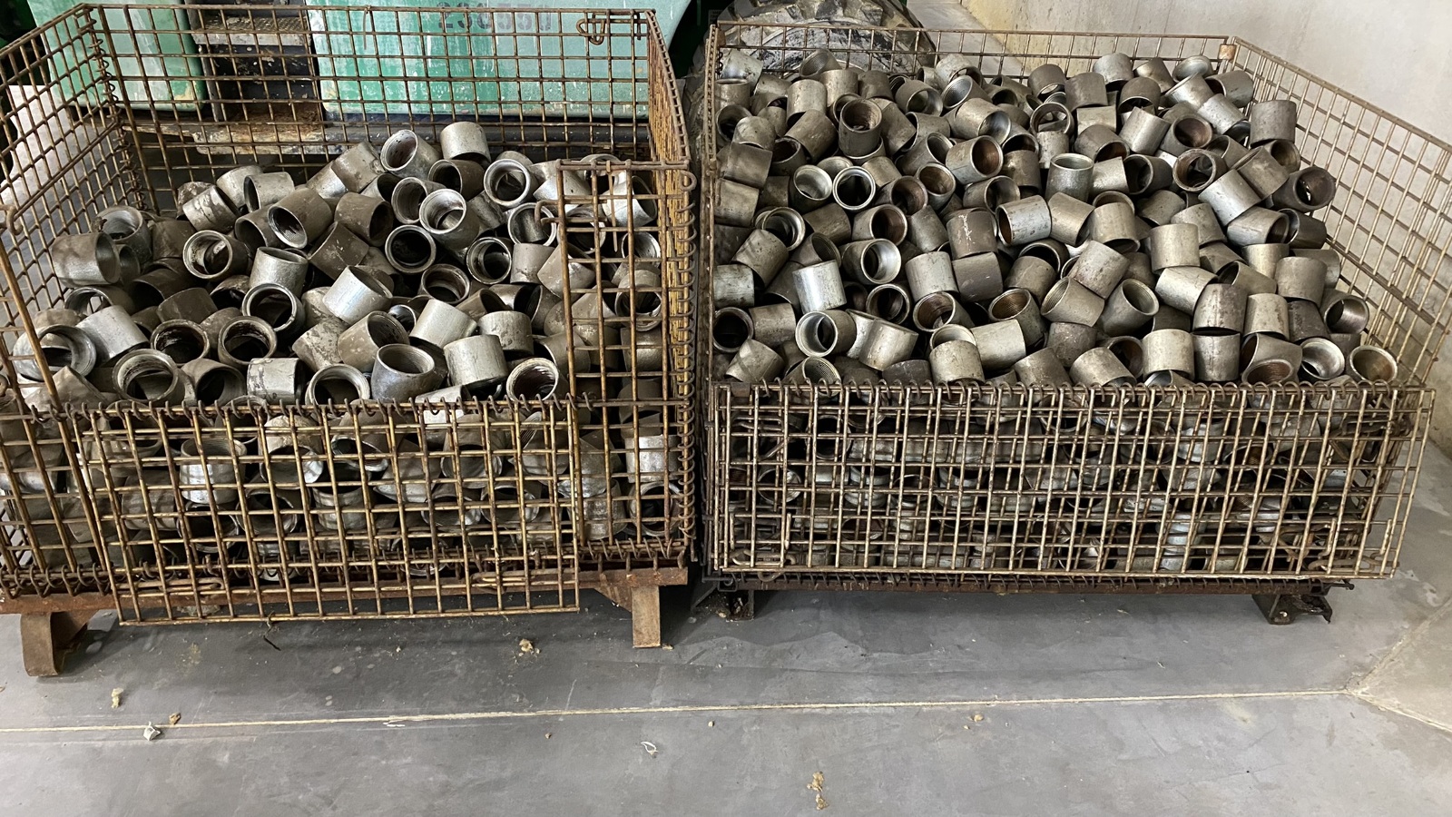 (72) 1-1/4  IN. NPT,  1.250