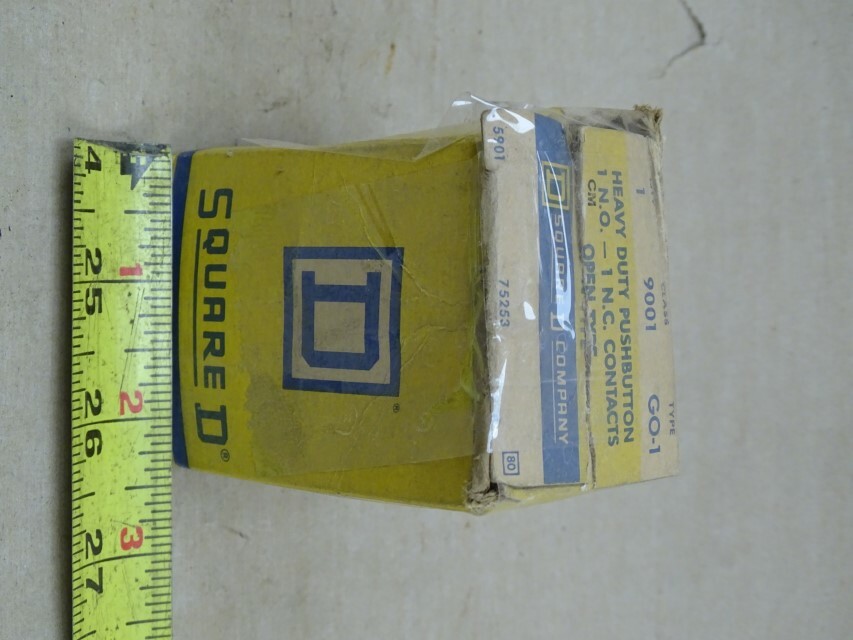 Square D Heavy Duty Push Button 1N.O. - N.C. Contacts type GO-1, 75253