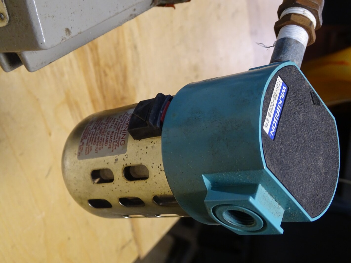 Leybold-Heraeus Trivac Dual Stage Rotary Van Vacuum Pump 1/3HP, 1725RPM, D4A