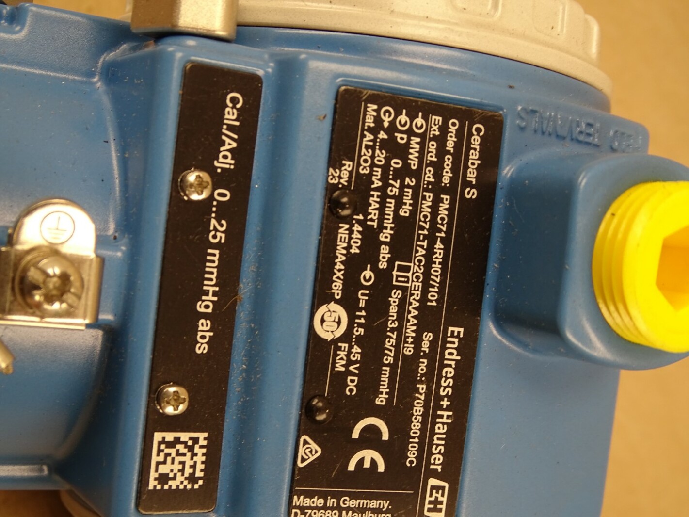 Endress Hauser Pressure Transmitter 0-25 mmHg ABS, PMC71-4RH07/101