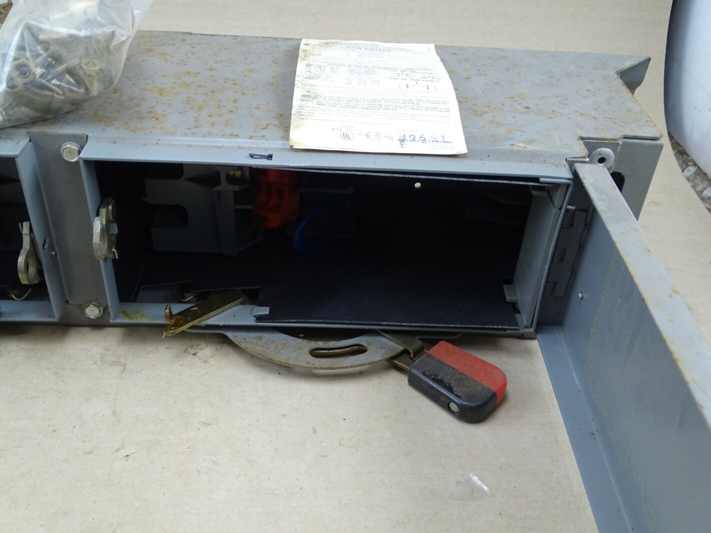 Square D QMB Fusible Switch 30A 2-Pole 600VAC Series D2, QMB