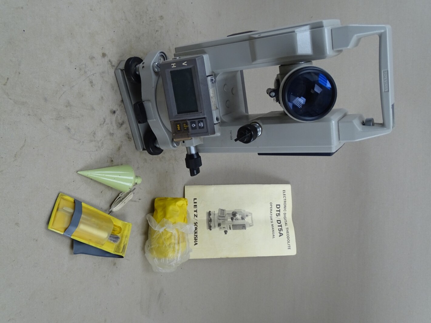 Lietz/Sokkisha Electronic Digital Theodolite Transit Survey w/ Accessories & Case , DT5A