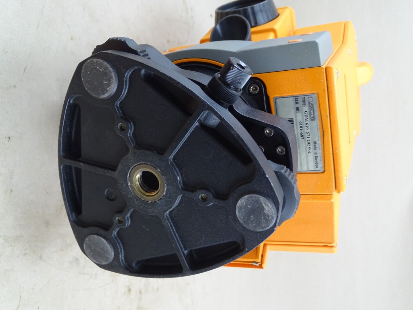 Trimble Geodimeter Pro Total Station w/ Accessories & Case , GDM 610 571 202 002