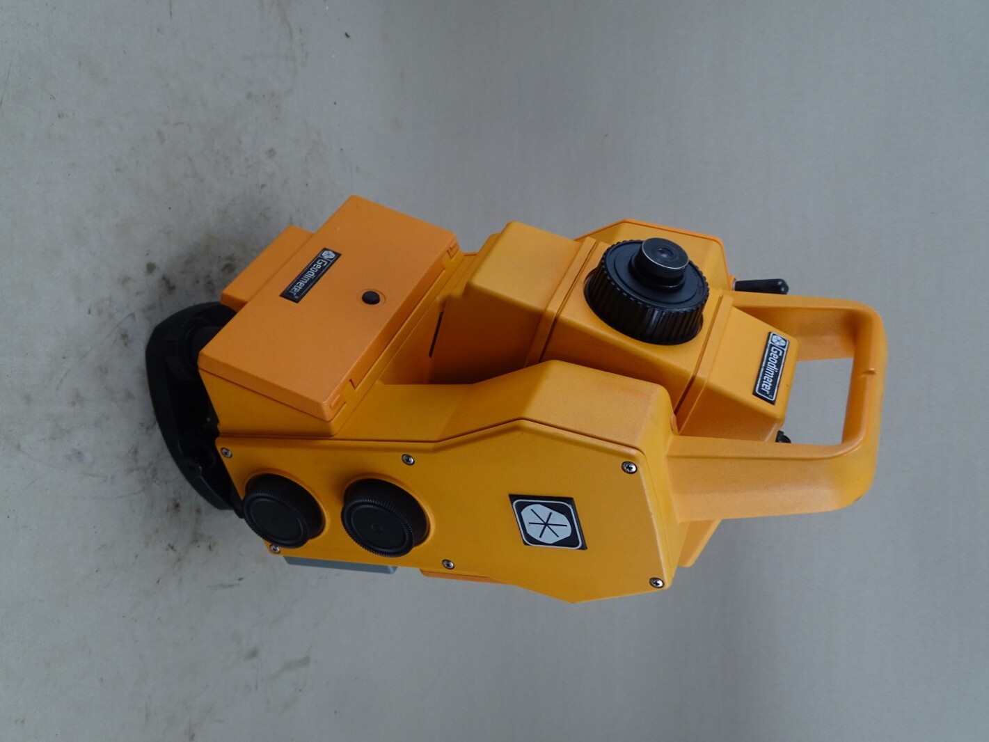 Trimble Geodimeter Pro Total Station w/ Accessories & Case , GDM 610 571 202 002
