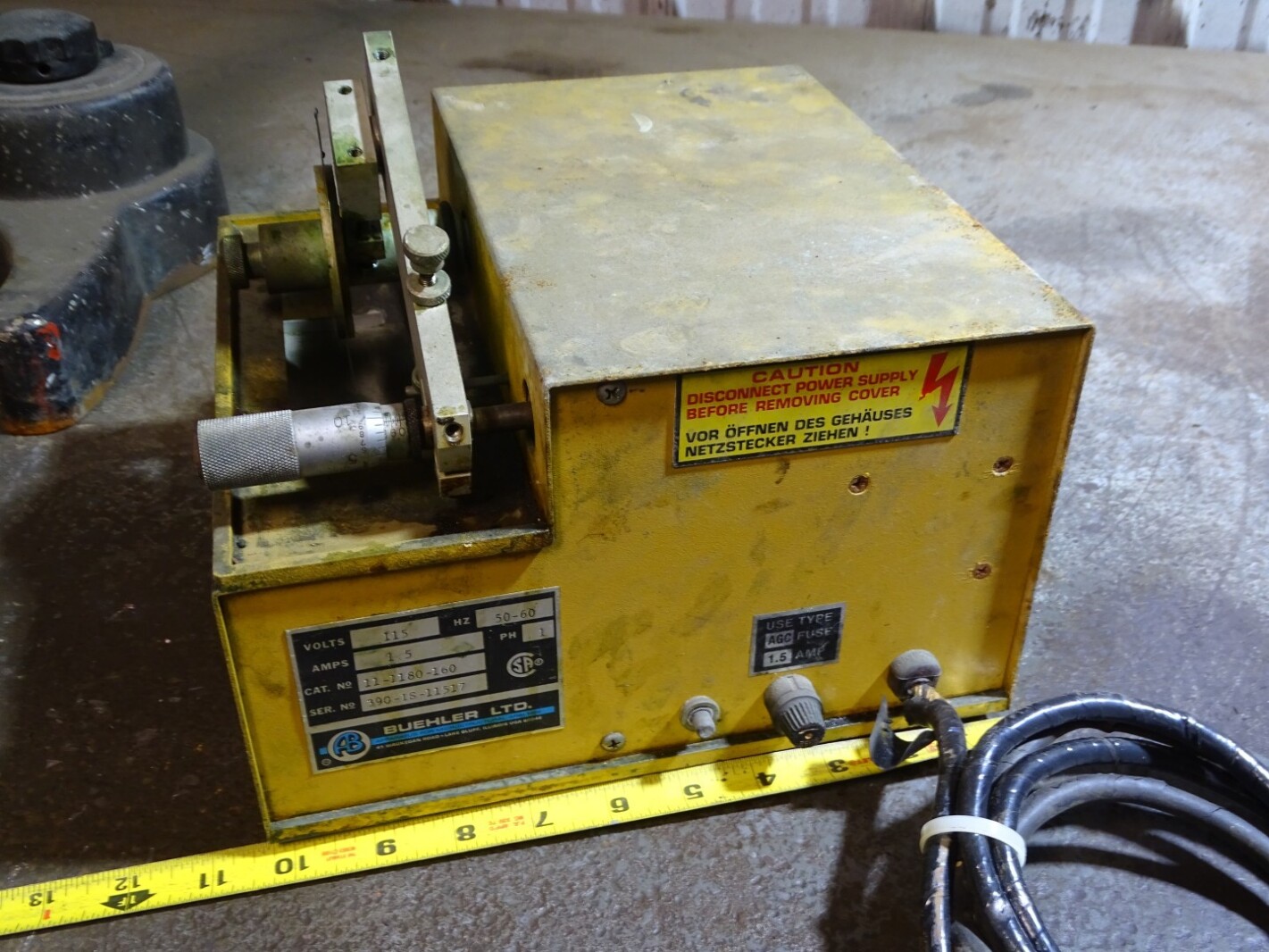 Buehler ISOMET Low Speed Saw 115V, 1.5A, 50-60HZ, 11-1180-160