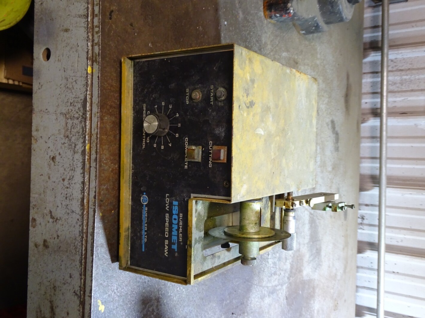 Buehler ISOMET Low Speed Saw 115V, 1.5A, 50-60HZ, 11-1180-160