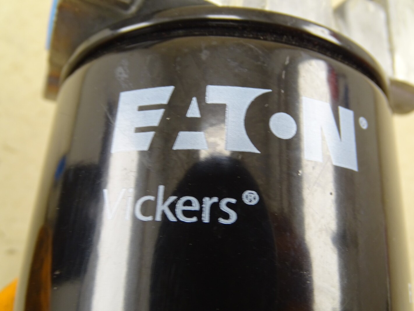 Eaton Vickers Filter Assembly w/ Element 573082 , 736265