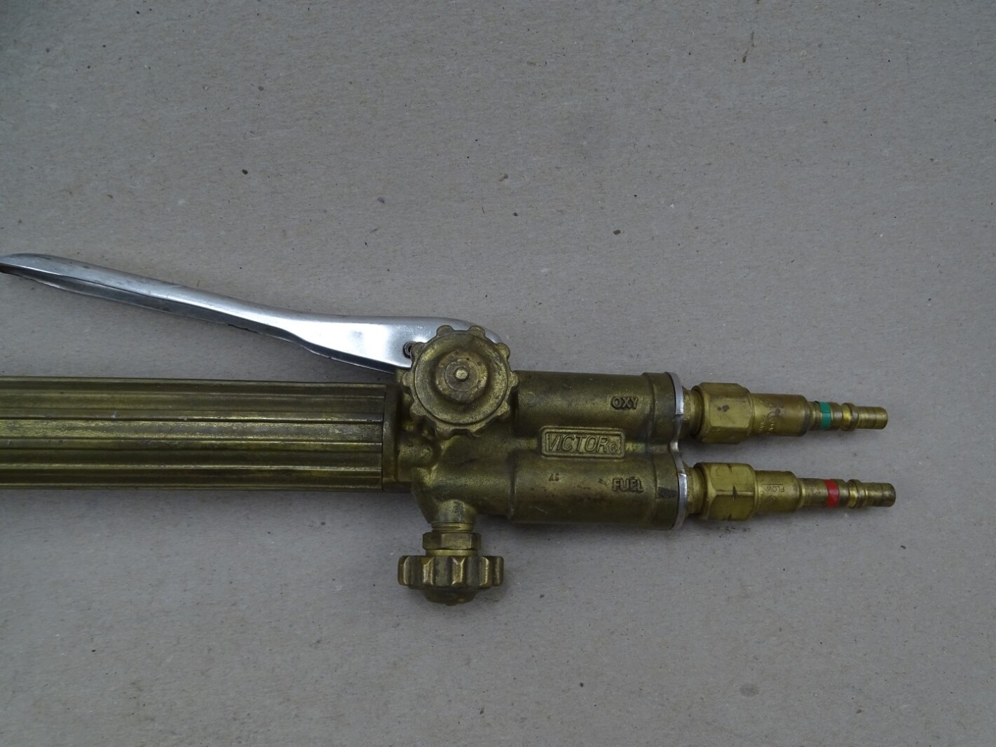 Victor Straight Cutting Torch 21'' , ST900FC