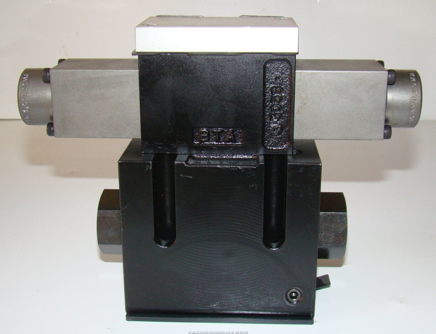 BTA, Hydraulic Directional Valve 2100 0143
