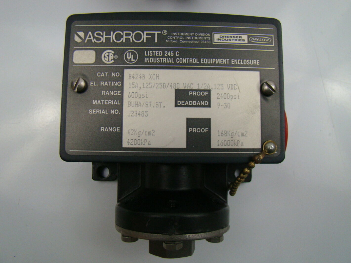 Dresser Industries Ashcroft Switch 125/480 VAC B424B XCH Joseph