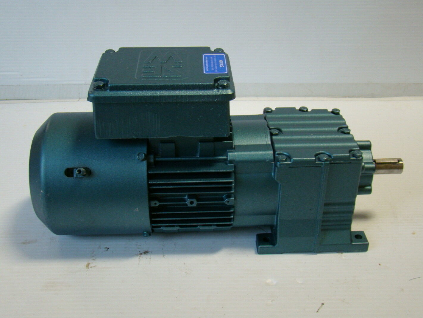 SEWEurodrive 1/2HP 73rpm Motor & Gearbox Joseph Fazzio, Incorporated