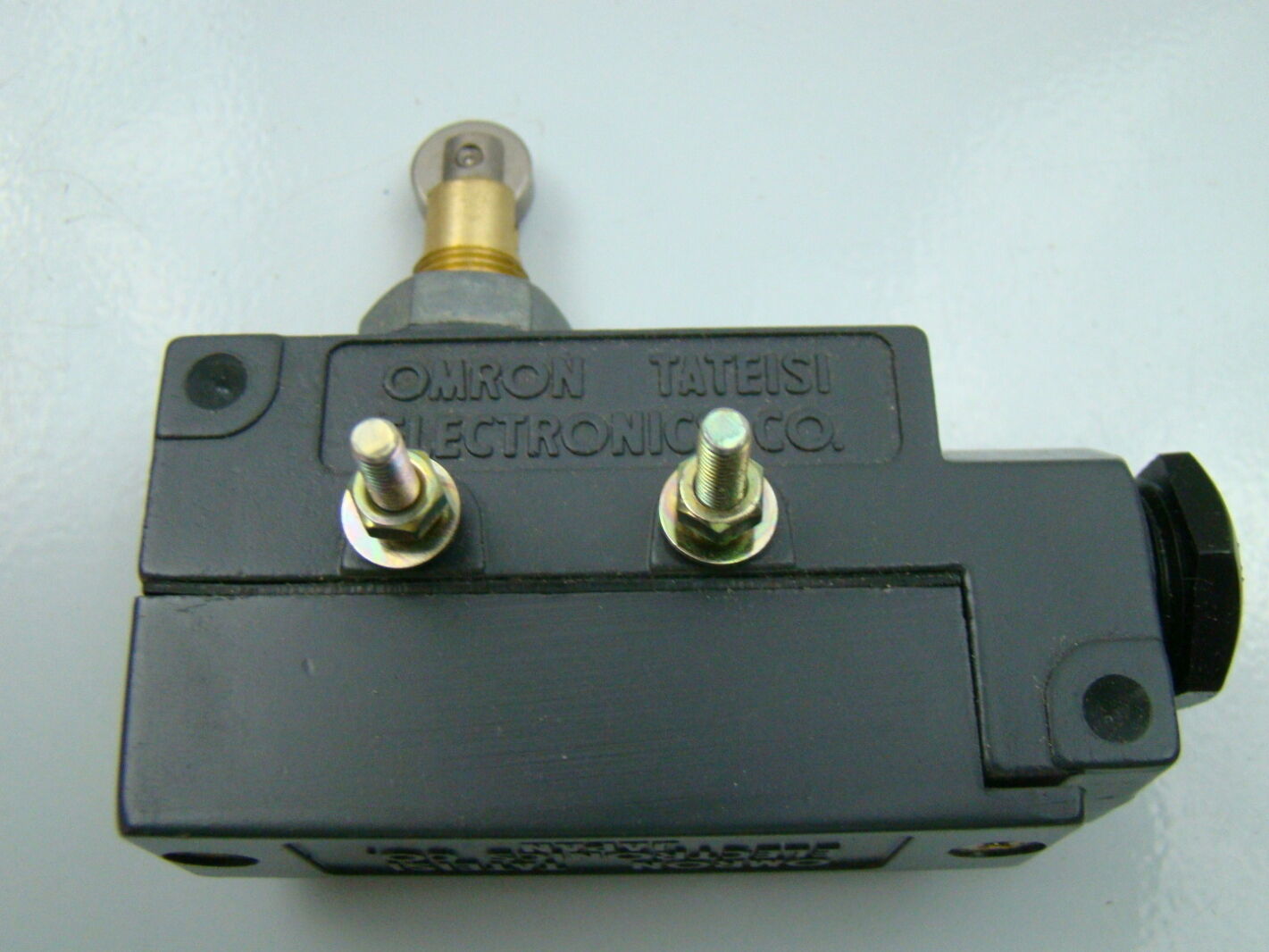 Omron 125v Limit Switch ZEQ222 eBay