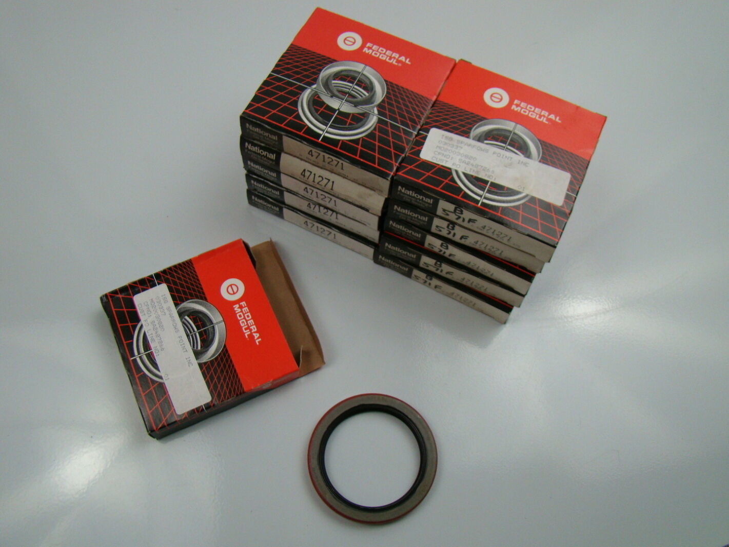 (11) National Oil Seals 2.500" x 3.251" x 0.375" 471271 Joseph Fazzio