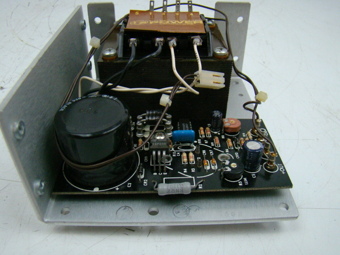 International Power 15 VDC IHC15-3.0