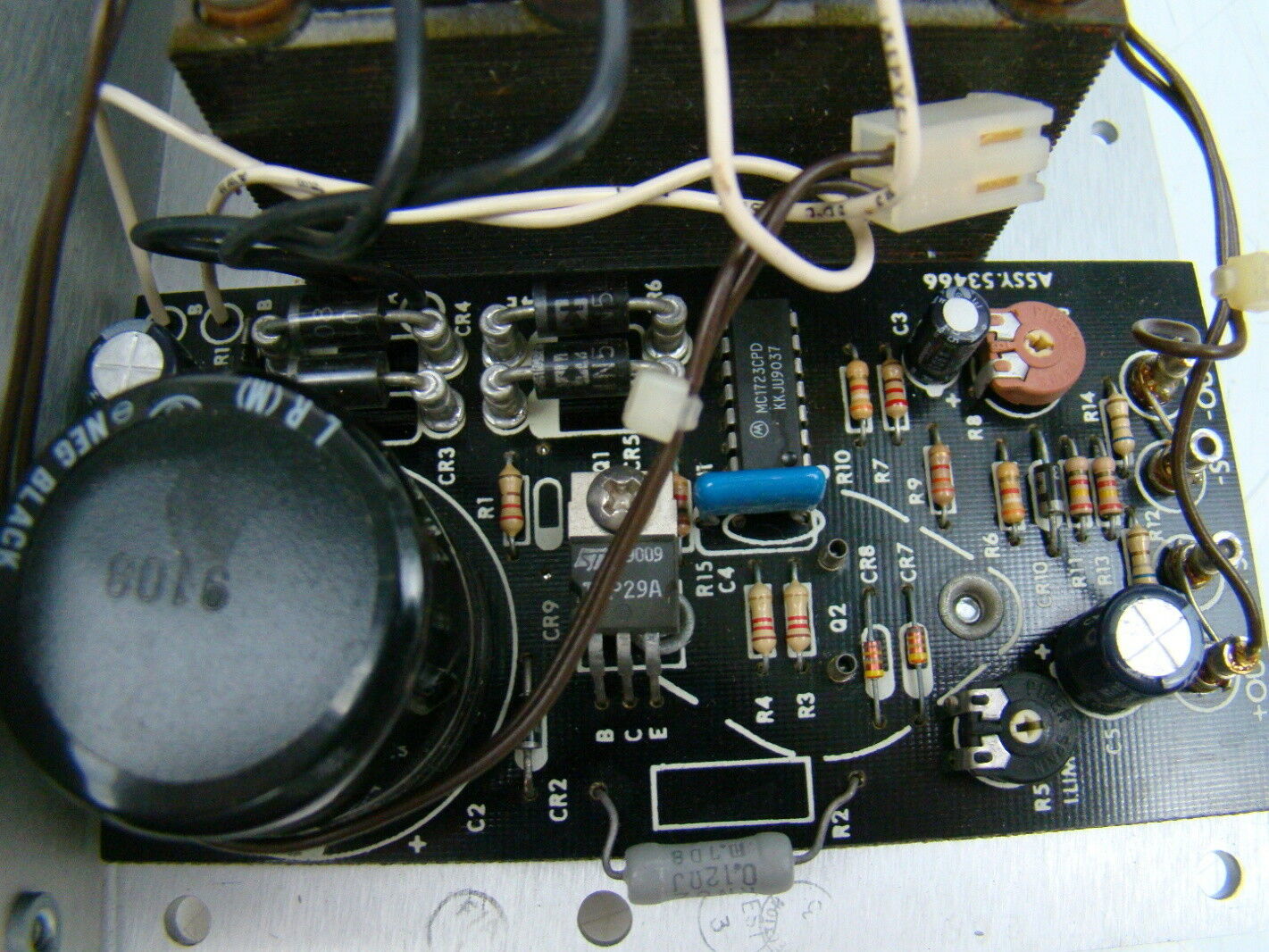 International Power 15 VDC IHC15-3.0