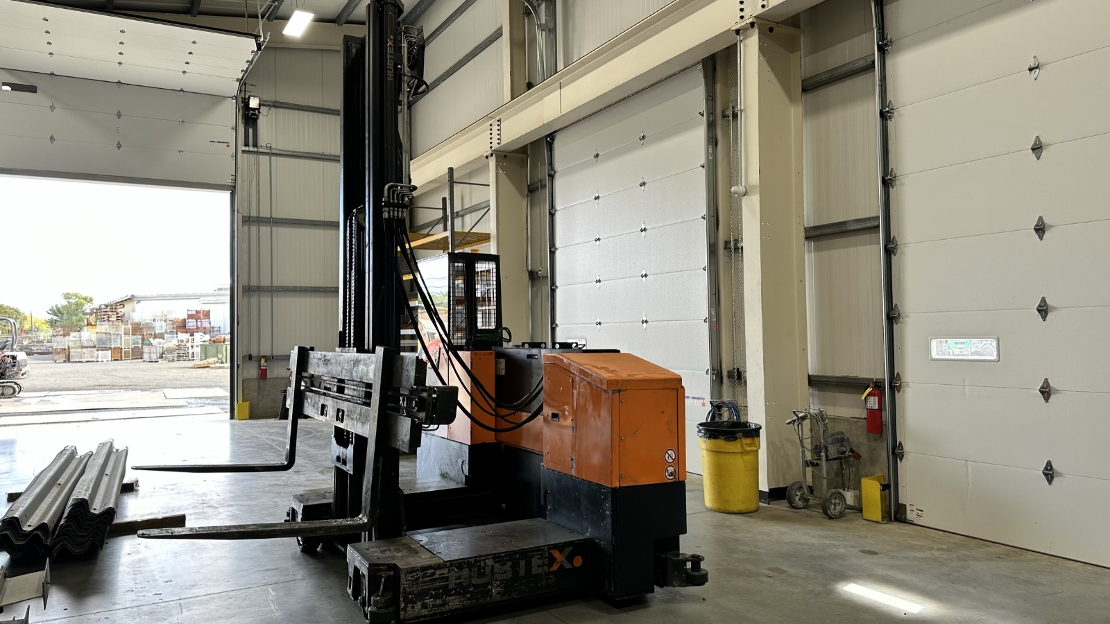 2018 HUBTEX MSU45 Sideloader Forklift, 9,000 LB Electric Multi