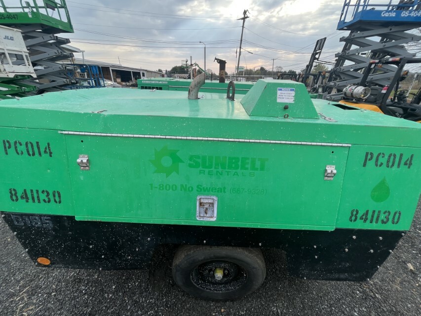 2016 SULLIVAN D185PDZSB 185 cfm Mobile Air Compressor, Deutz 4-CYL