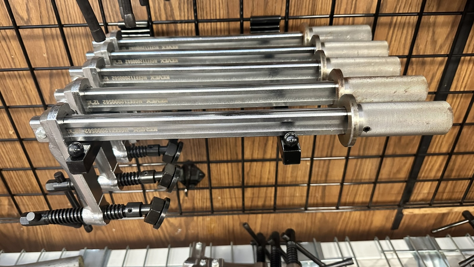 Welding Platen Hold-Down, Sliding T Handle Clamp for 1-1/2