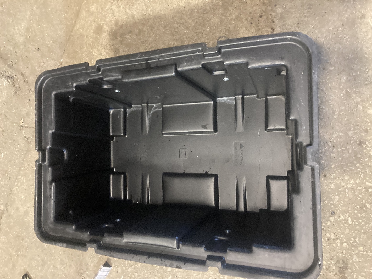 12) Transmission, Engine Transportation Case, Poly Shipping