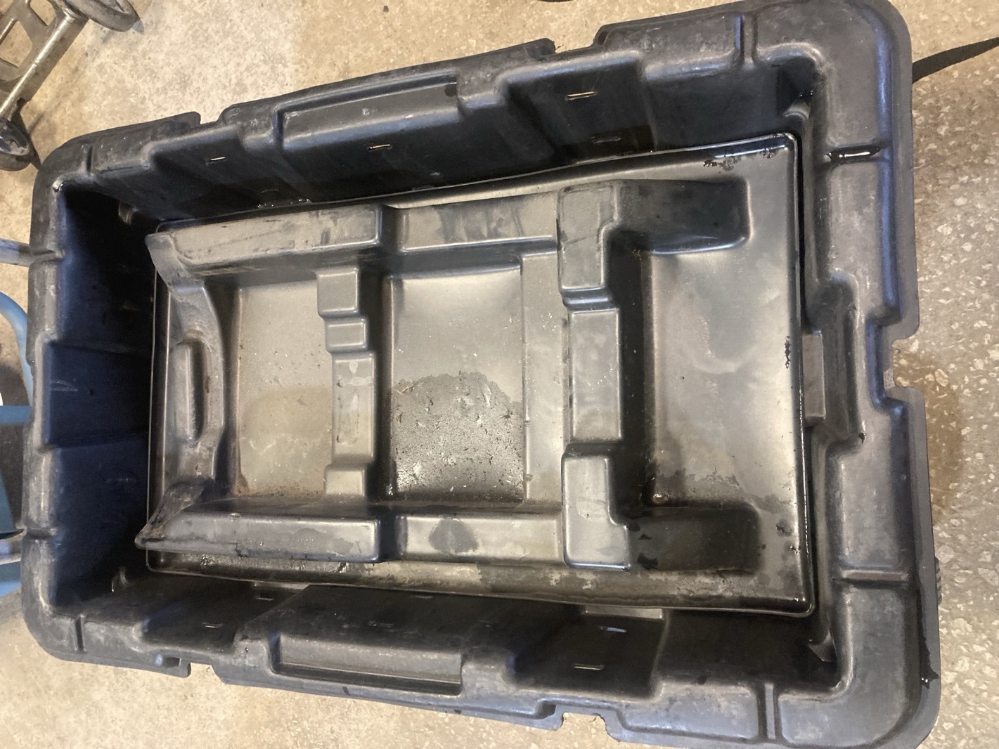 12) Transmission, Engine Transportation Case, Poly Shipping