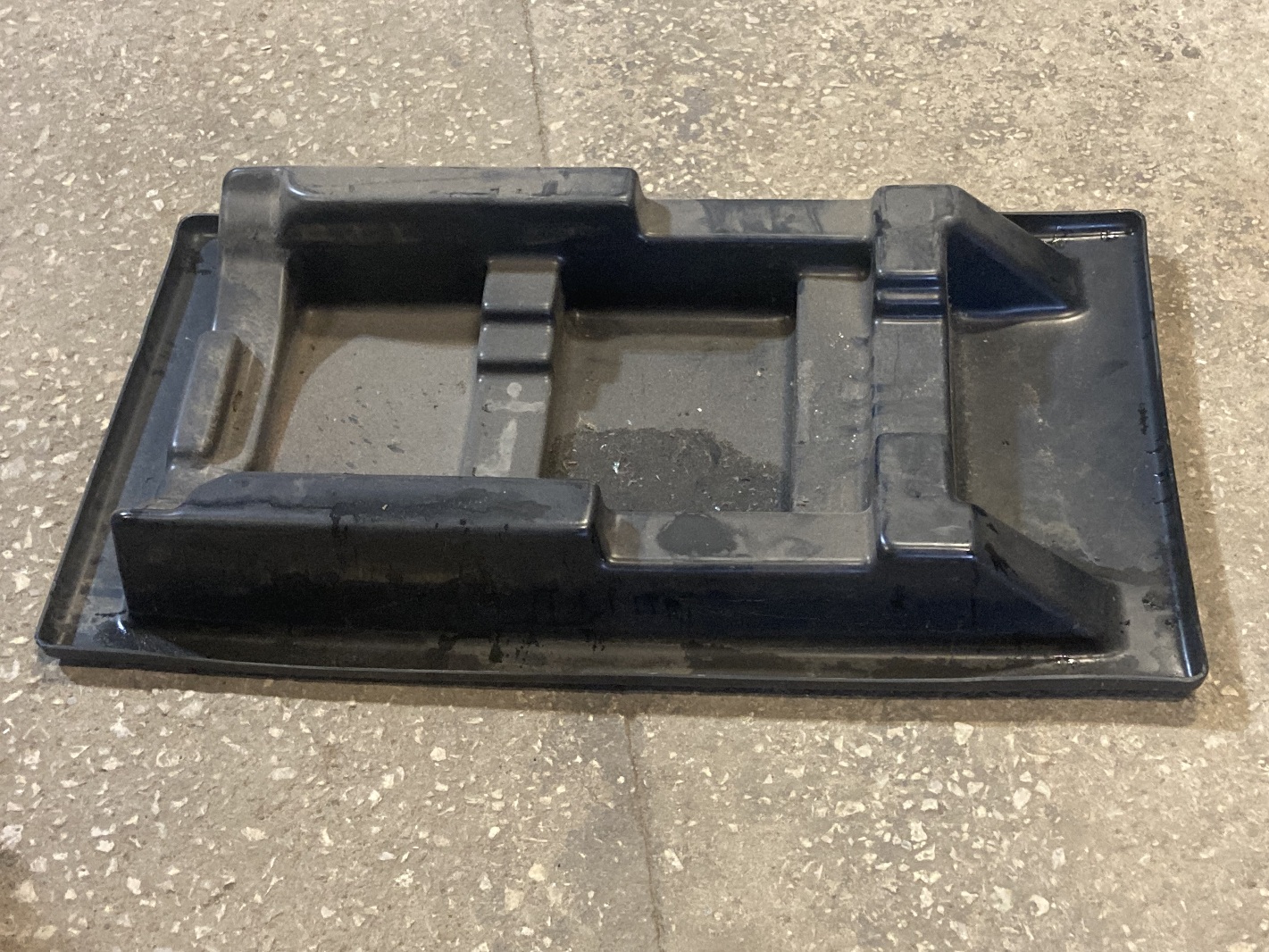 12) Transmission, Engine Transportation Case, Poly Shipping