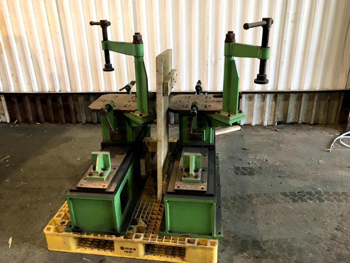 Train Bogie Frame Assembling Hydraulic Jig, for Rail Assembly | Joseph ...
