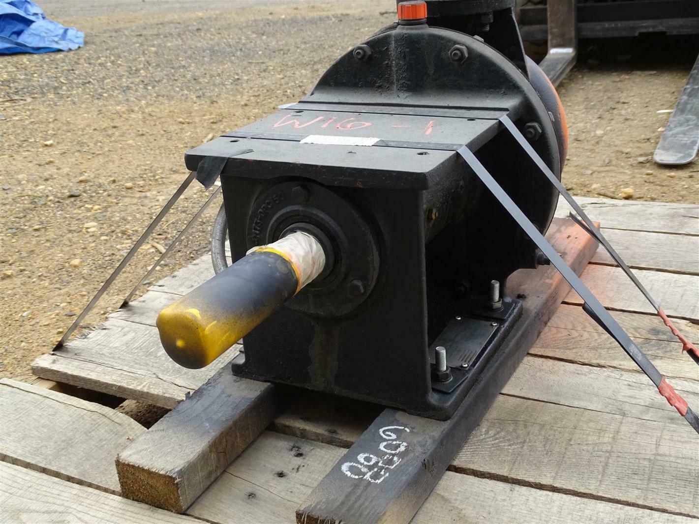 Xylem Godwin DRIPRIME Centrifugal Pump 365 GPM Max, Type CD75