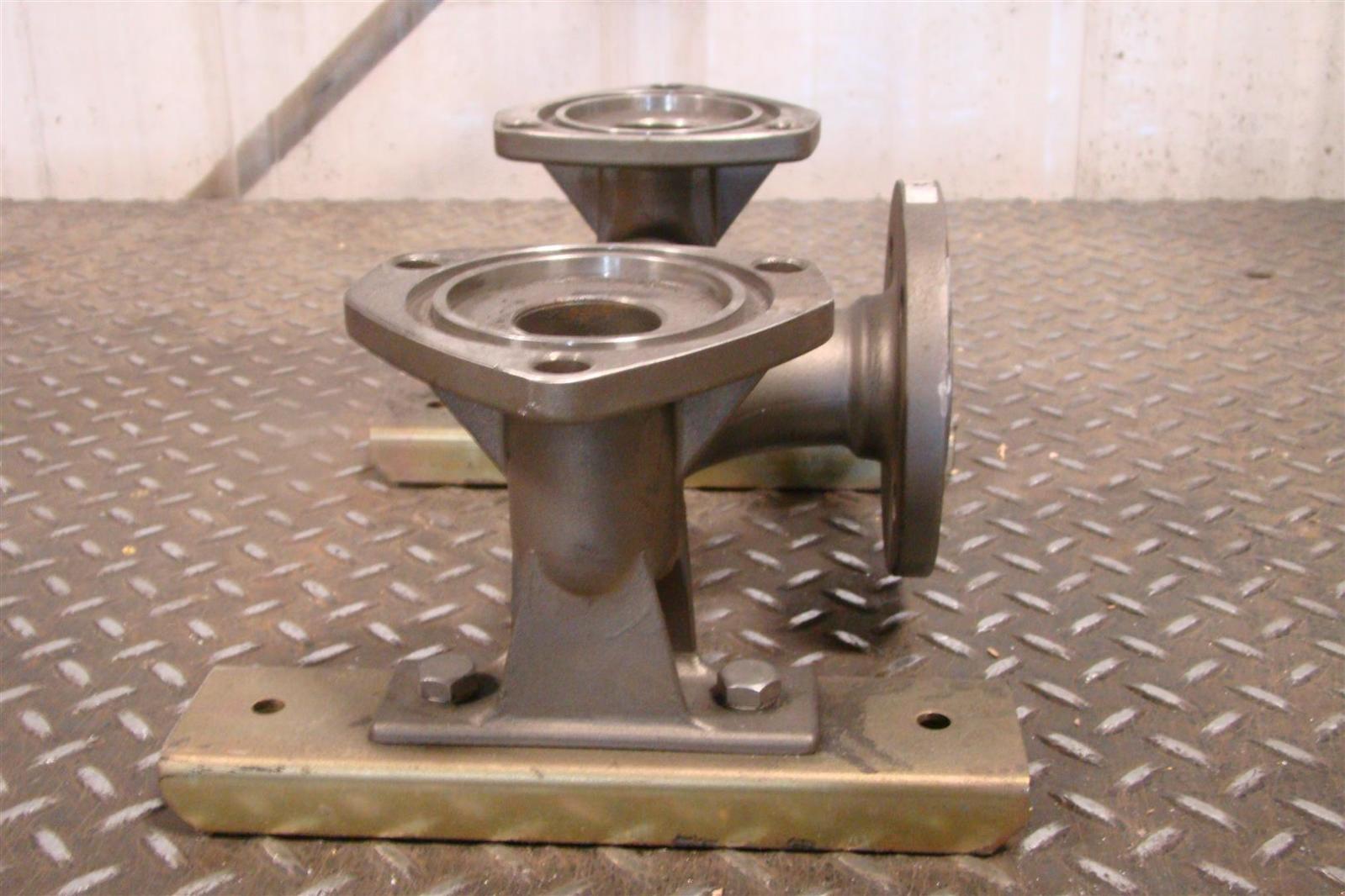 Wilden Diaphram Pump Stainless Housing Section , SCS 14