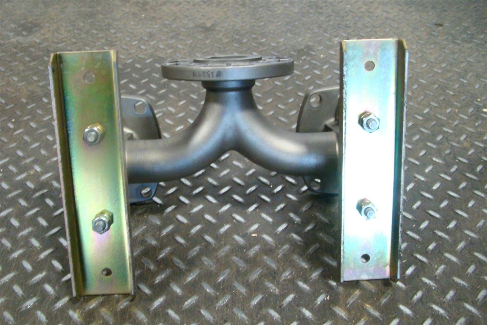 Wilden Diaphram Pump Stainless Housing Section , SCS 14