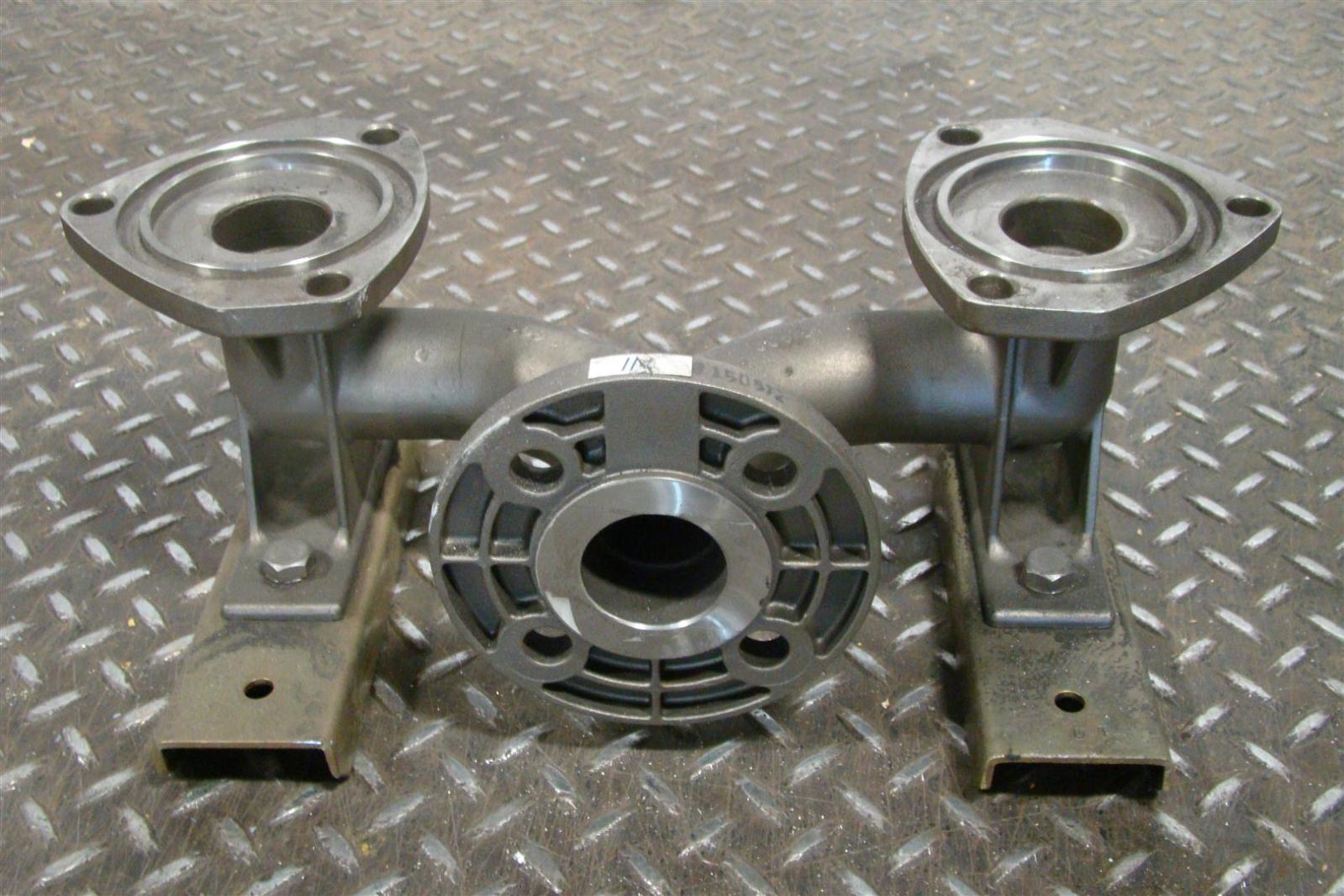Wilden Diaphram Pump Stainless Housing Section , SCS 14
