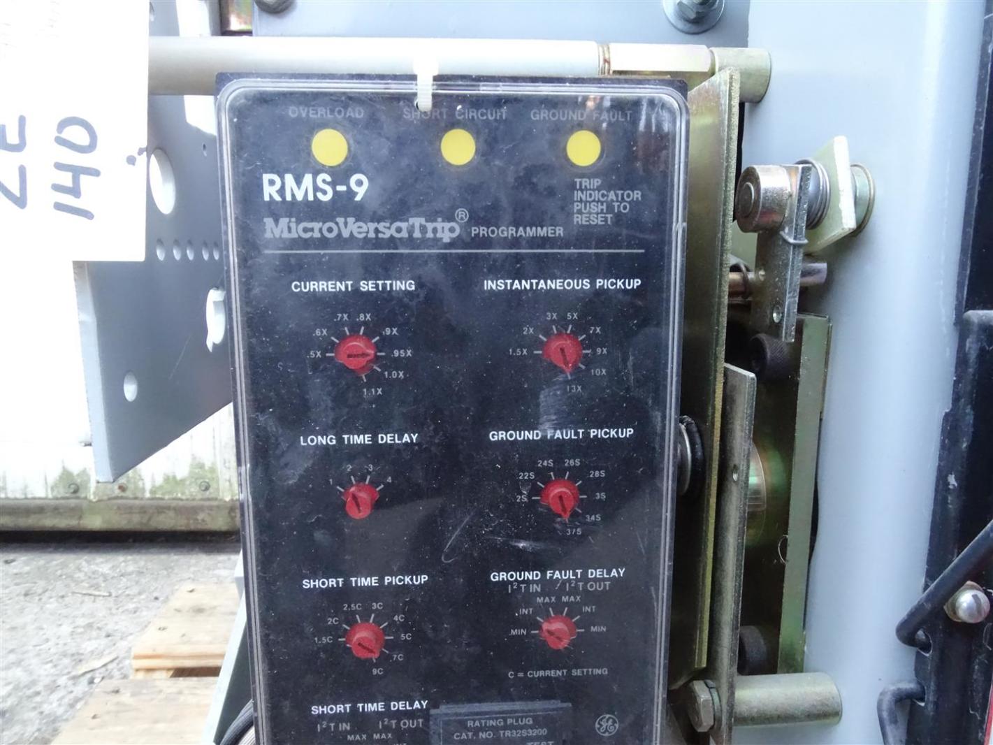 General Electric Low Voltage Power 3200A Circuit Breaker , AKR7D75