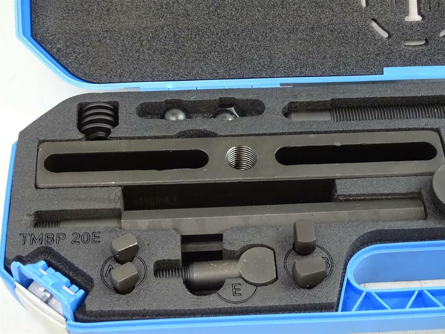 SKF Blind housing puller kit, Combi Kit , TMBP 20E Joseph Fazzio