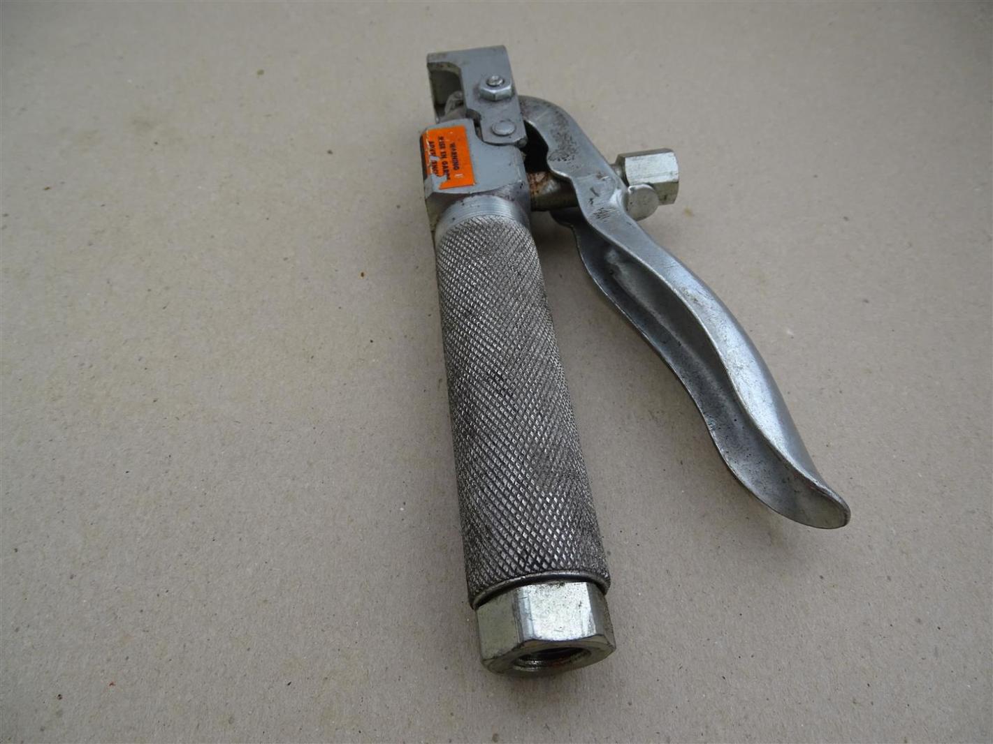 Alemite Pistol Grip Grease Gun Lube Dispensor Valve , 417170 Joseph Fazzio, Incorporated