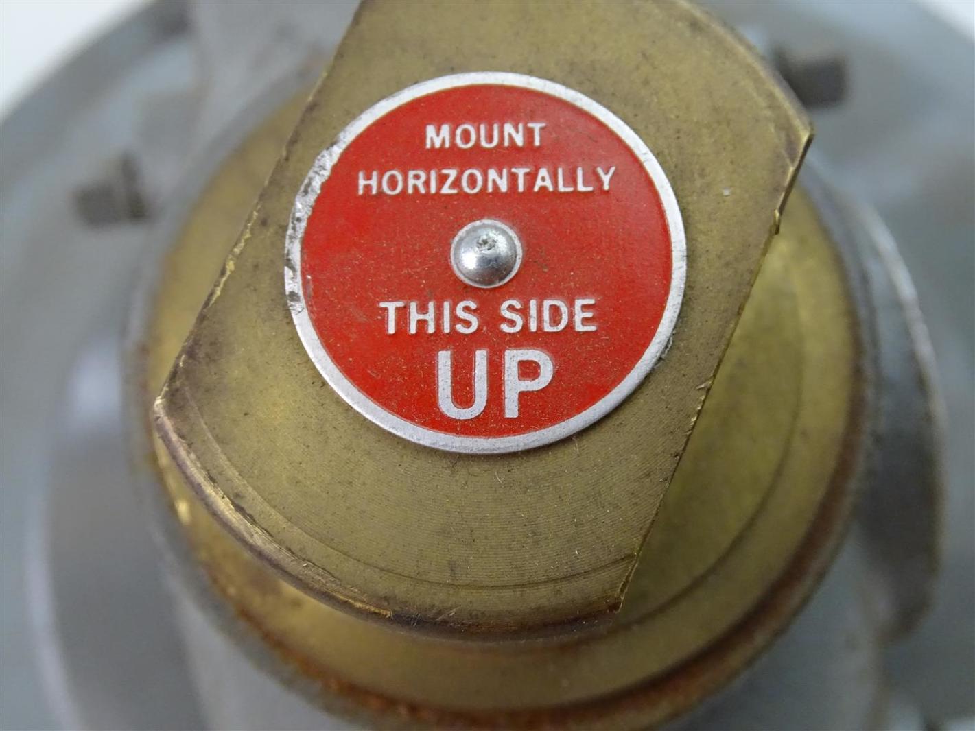 Válvula reguladora de North American MFG Co., 2-5748-B