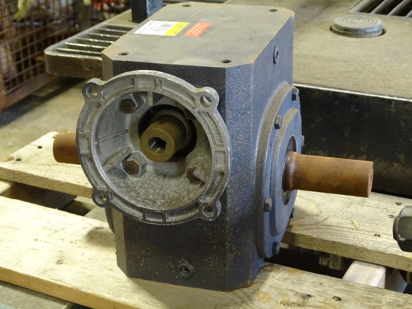 Dayton 601 Speed Reducer Gearbox 1HP , 4Z015 Joseph Fazzio, Incorporated