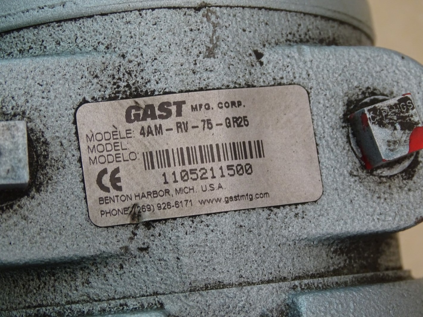 Gast Air Gear Motor 1.25 hp, Free Speed 200 rpm, 57.5 cfm , 4AMRV75