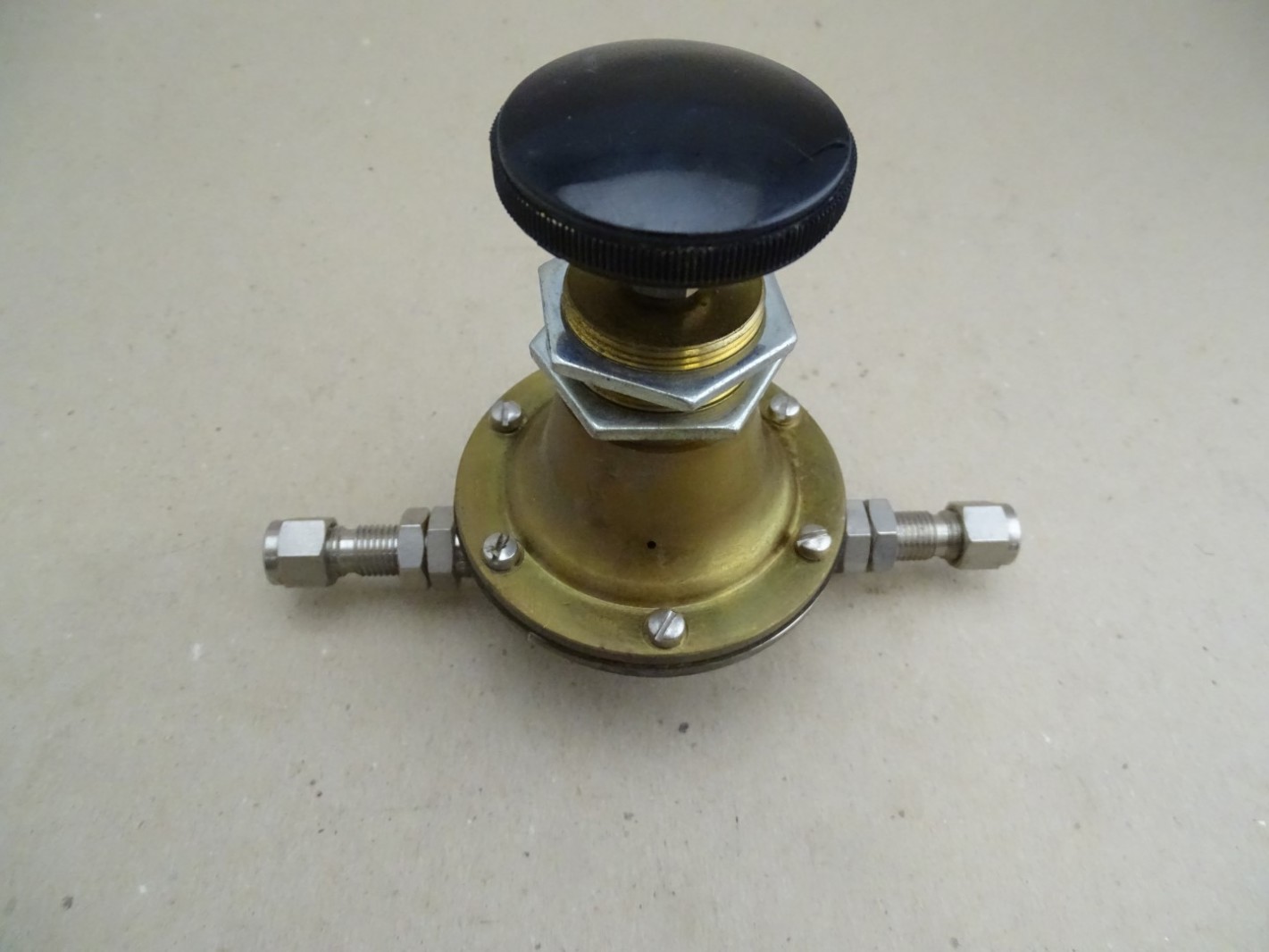 ITT Fluid Technology Regulator Valve , GH10XT2230C Joseph Fazzio
