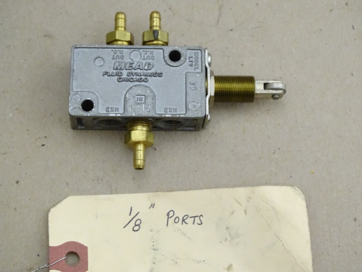 Mead Fluid Dynamics Touch Snap Acting Control Valve Ball Roller , LTV