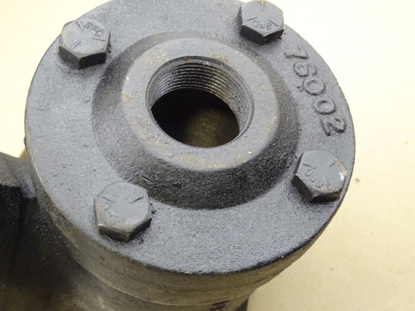 Keckley Strainer 2 1/2" , StyleB Joseph Fazzio, Incorporated