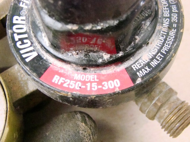 thumbnail image 2 of Victor Oxy-Acetylene Regulator Set – 250-80-540 Oxygen & 250-15-510 Acetylene (NOS) 2 of 6