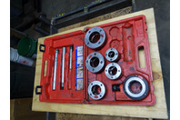 Reed Enclosed Drophead Threader Set - NPT - 5 Dies 3/4-2", 