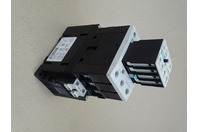 Siemens 3-Pole Contactor 24V DC coil, 32A AC-3 rating, 15kW, 3RT1034-1BB40